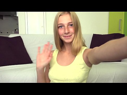❤️ Þegar mér leiðist þá fróa ég bleiku kisunni minni letilega ❤️❌ Frábært klám hjá okkur ☑